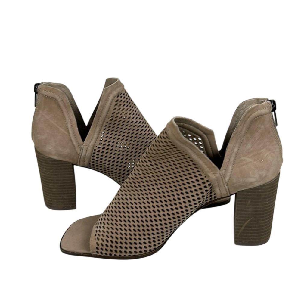 Vince Camuto Katnina Womens 12 Tan Suede Cutout Ankle Boots NEW